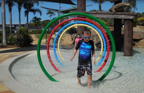 Blue Dolphin Holiday Resort - Tourism Canberra 2