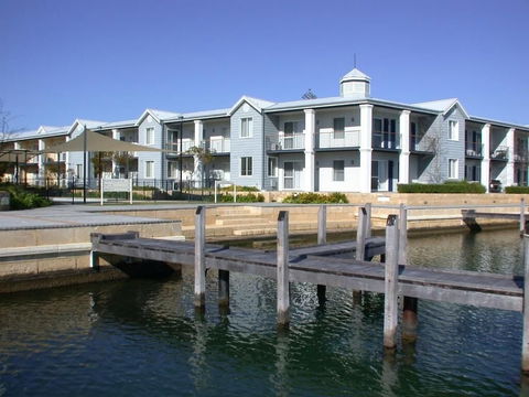 C Mandurah Resort - Tourism Canberra 0