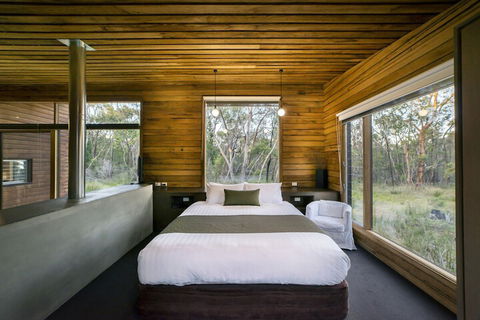 DULC Cabins - Tourism Canberra 7