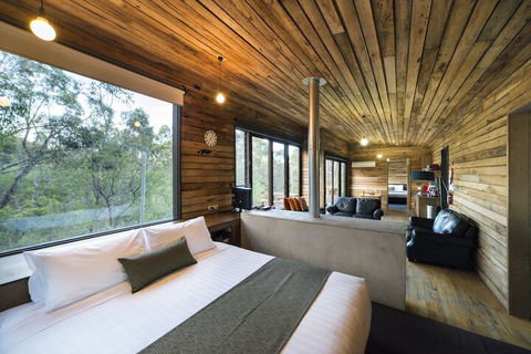 DULC Cabins - Tourism Canberra 4