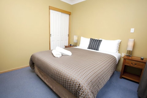Bruny Island Escapes And Hotel Bruny - Tourism Canberra 4