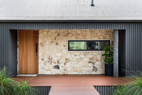 Cedars Mount View - Tourism Canberra 1