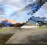 Emu Beach Chalets - Tourism Canberra