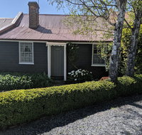 Alice's Cottages - Tourism Canberra