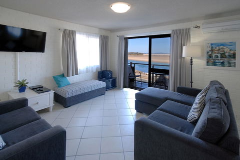 Marcel Towers Holiday Apartments - Tourism Canberra 5