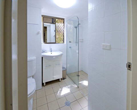 Marcel Towers Holiday Apartments - Tourism Canberra 3
