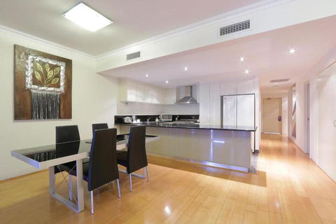 Verandah Apartments - Tourism Canberra 4