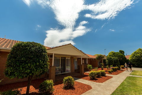 Comfort Inn & Suites King Avenue - Tourism Canberra 4