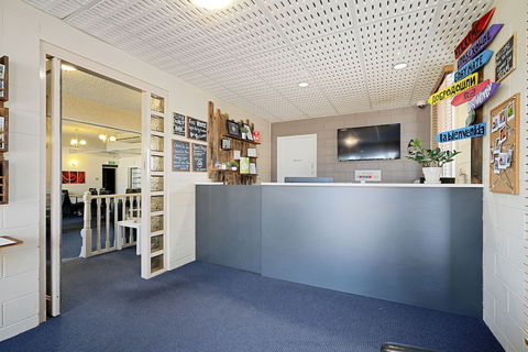 Comfort Inn & Suites King Avenue - Tourism Canberra 5