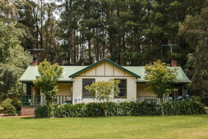 Megalong Valley NSW Tourism Canberra
