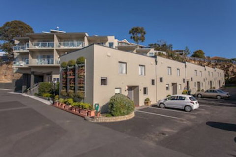 Bay View Villas - Tourism Canberra 0