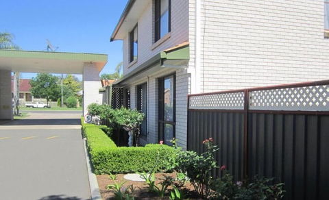 Tamworth Motor Inn & Cabins - Tourism Canberra 1
