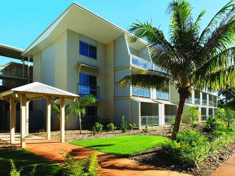 Oaks Broome Hotel - Tourism Canberra 1