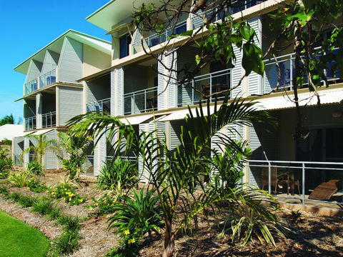 Oaks Broome Hotel - Tourism Canberra 3