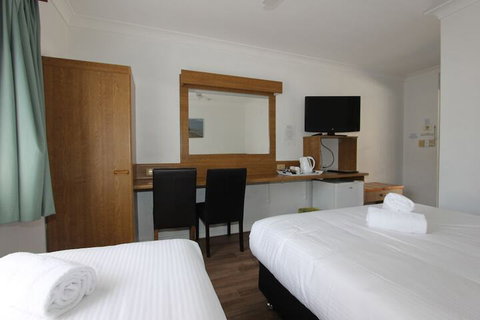 Toreador Motel - Tourism Canberra 6