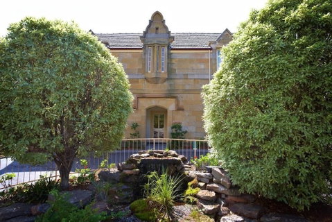 Quest Trinity House - Tourism Canberra 1