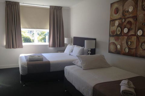Hotel Gracelands - Tourism Canberra 3