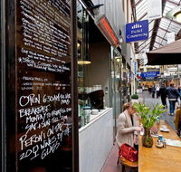 Hotel Causeway - Tourism Canberra