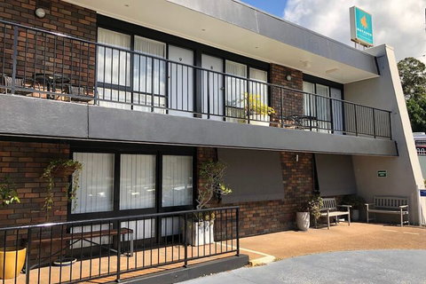 Matador Motor Inn - Tourism Canberra 3