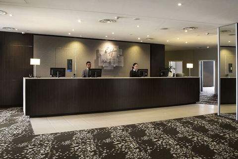 Holiday Inn Melbourne Airport, An IHG Hotel - Tourism Canberra 3