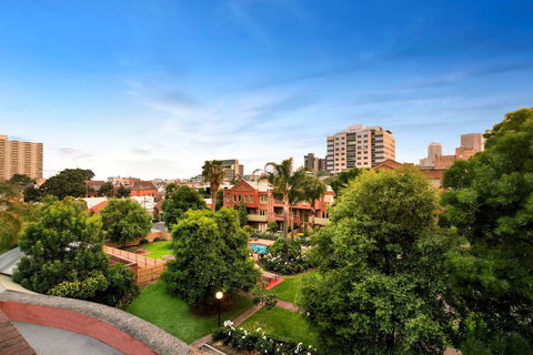 Comfort Apartments Royal Gardens - Tourism Canberra 2