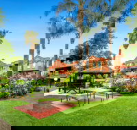 Comfort Apartments Royal Gardens - Tourism Canberra