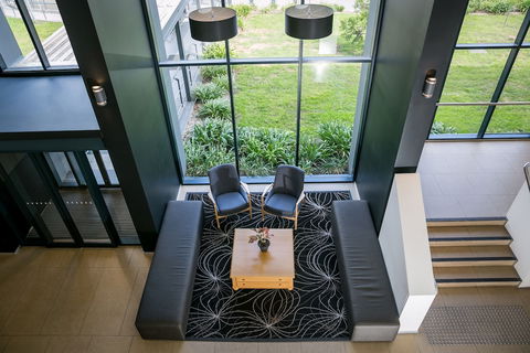 Alpha Hotel Eastern Creek - Tourism Canberra 0