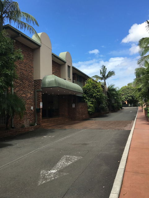 The Belmore Apartments Hotel - Tourism Canberra 0