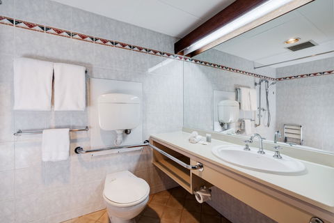 Adelaide Inn - Tourism Canberra 3