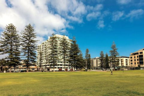 Oaks Glenelg Liberty Suites - Tourism Canberra 0