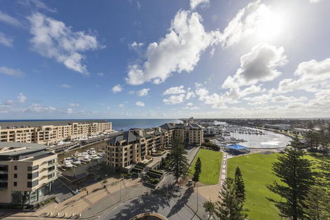 Oaks Glenelg Liberty Suites - Tourism Canberra 7