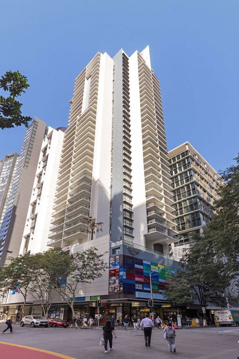 IStay River City Brisbane - Tourism Canberra 0