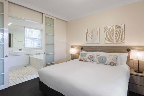 Oaks Cypress Lakes Resort - Tourism Canberra 6