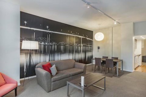 Mantra One Sandy Bay Road - Tourism Canberra 0