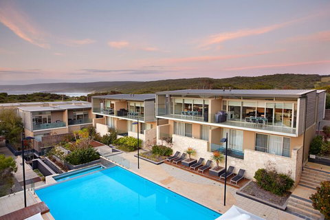Smiths Beach Resort - Tourism Canberra 4