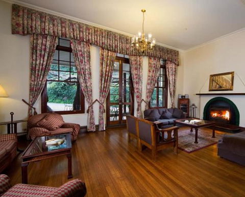 Jenolan Caves House - Tourism Canberra 3