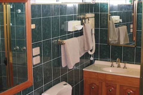 Nandewar Motor Inn - Tourism Canberra 1