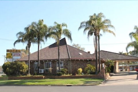 Nandewar Motor Inn - Tourism Canberra 0