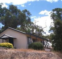 Riesling Country Cottages - Tourism Canberra
