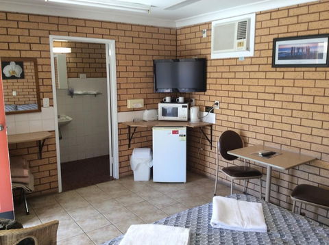 Crossroads Motel - Tourism Canberra 4