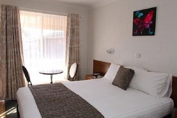 Crossroads Motel - Tourism Canberra 3