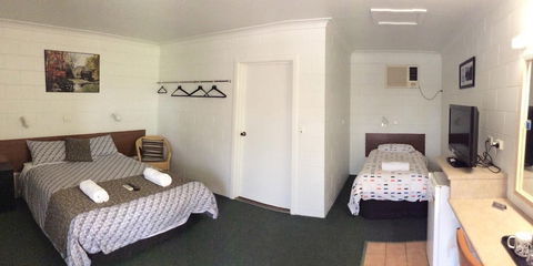 Crossroads Motel - Tourism Canberra 5