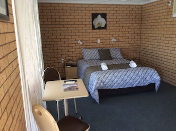 Crossroads Motel - Tourism Canberra 6