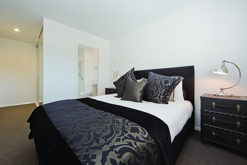 Deakin ACT Tourism Canberra