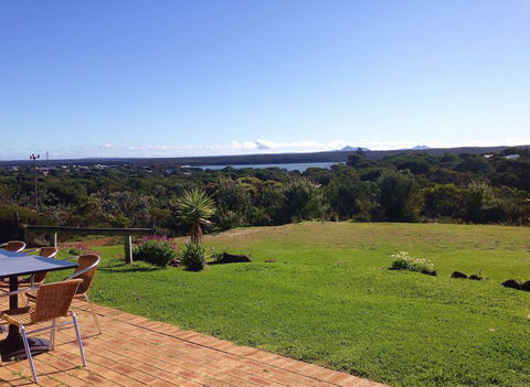 Bremer Bay Resort - Tourism Canberra 2