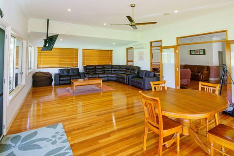 Radiance On Lyra - Tourism Canberra 5