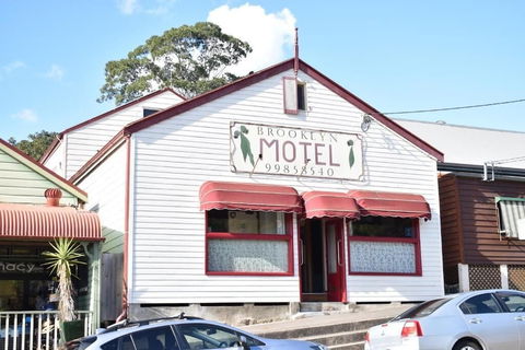 Brooklyn Motel - Tourism Canberra 0