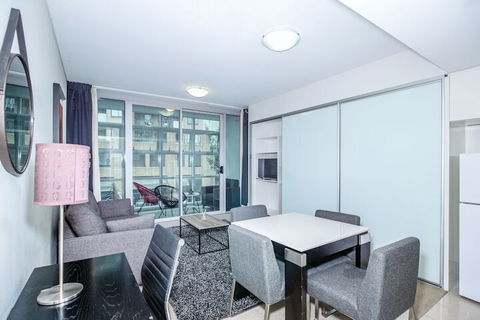 DD Apartments On Sussex - Tourism Canberra 3