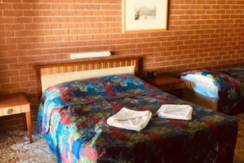 Federal Hotel & Motel - Tourism Canberra 1