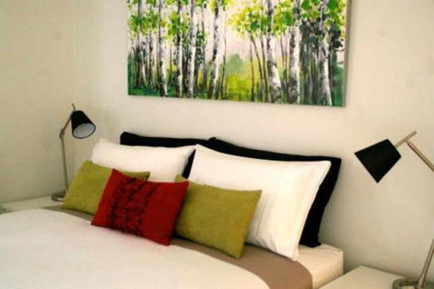 Barker Road - Tourism Canberra 7
